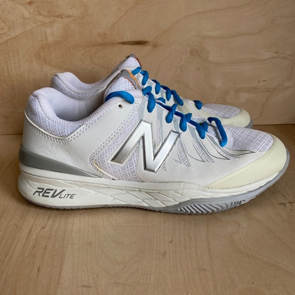 new balance wide width tennis shoes